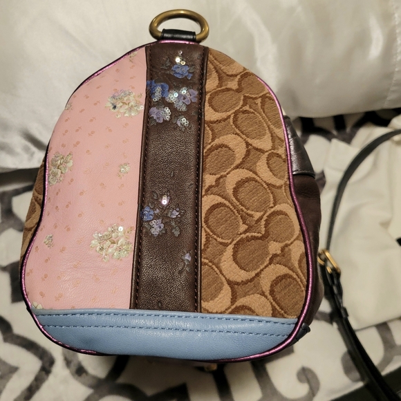 EUC Coach 1941 Shuffle Satchel - Picture 8 of 12